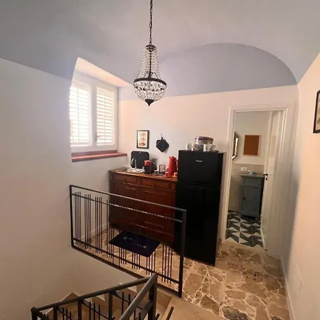 Nyaraló Casa Di Oben, Dimora Con Ampio Terrazzo Nel Cuore Di A 200m Dal Mare